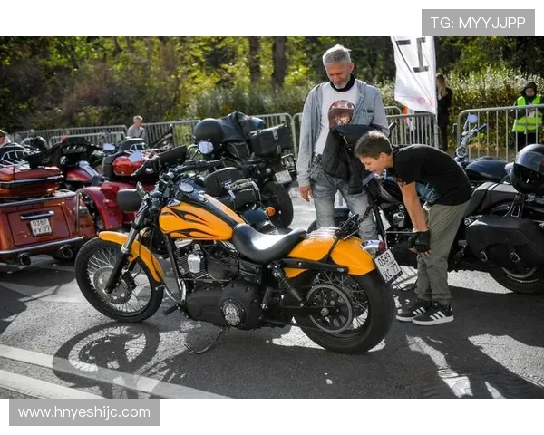 骑摩托车出行安全全攻略详解驾驶前后必须注意的关键事项